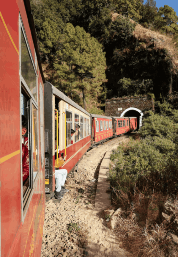 the toy train 
